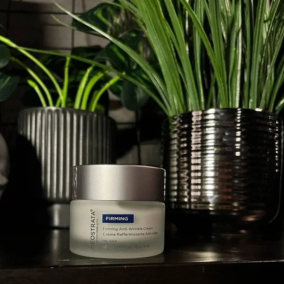 𝐍𝐞𝐨𝐬𝐭𝐫𝐚𝐭𝐚 𝐅𝐈𝐑𝐌𝐈𝐍𝐆 𝐩𝐫𝐨𝐝𝐮𝐜𝐭𝐬 - Picture 2 of 4